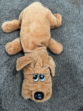Vintage 1985 Pound Puppy